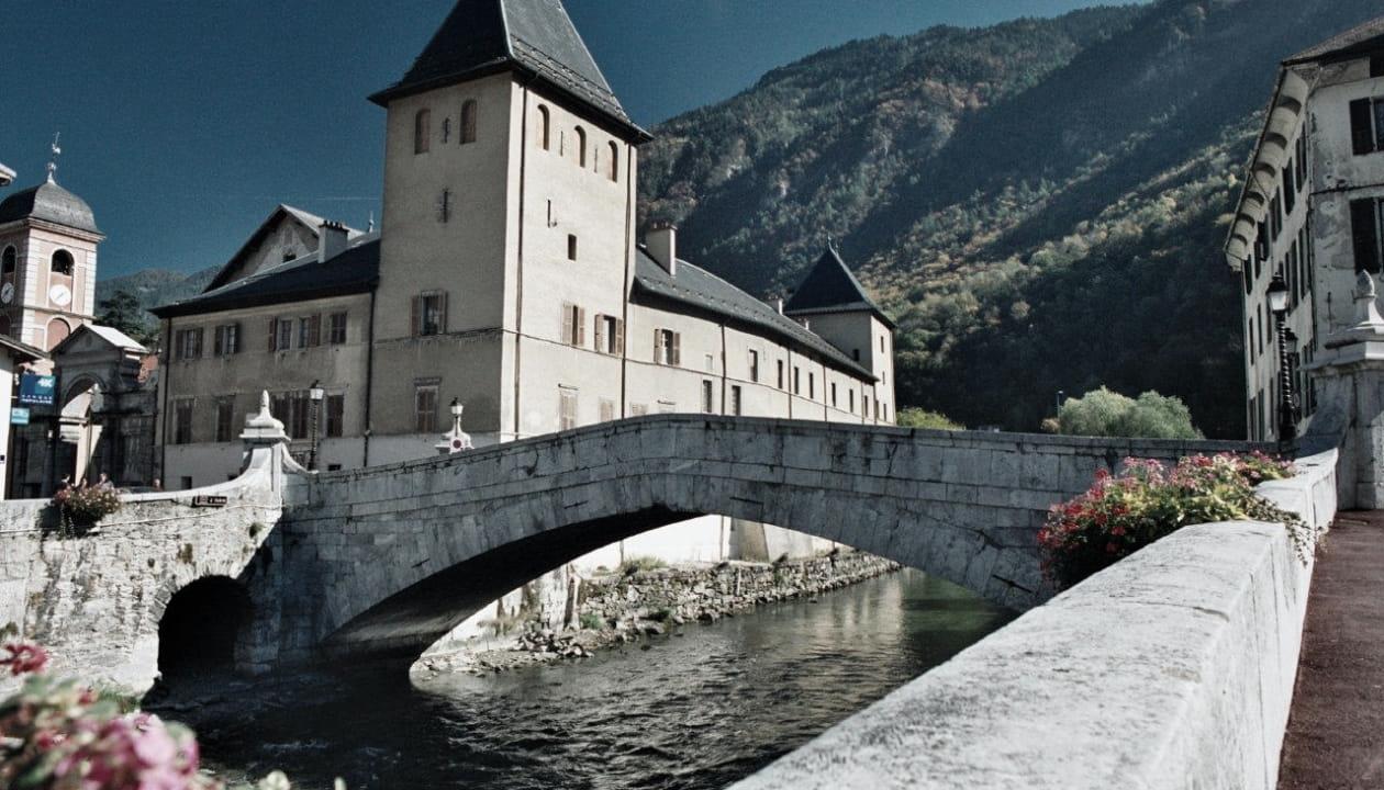 You are currently viewing 7 Choses à Faire à Moutiers: Découvrez cette Destination Magnifique!