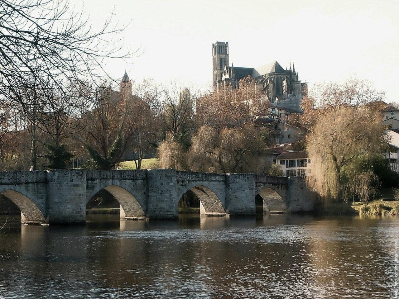 Read more about the article Découvrez les Choses à Faire à Limoges : Une Expérience Inoubliable!